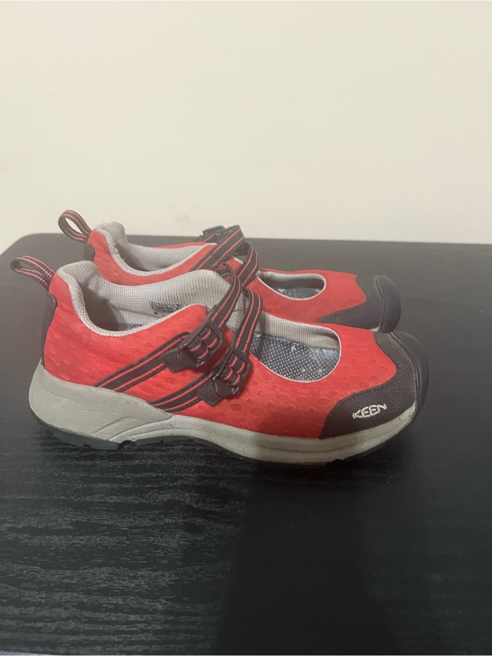 Keen Terradora Ted and Black Mary Jane women Sz 7